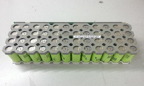 锂电池包组装过程.jpg
