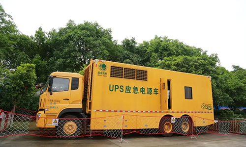 UPS应急电源车.jpg
