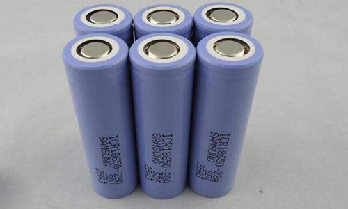 <b>磷酸铁锂电池电压与容量关系分析</b>